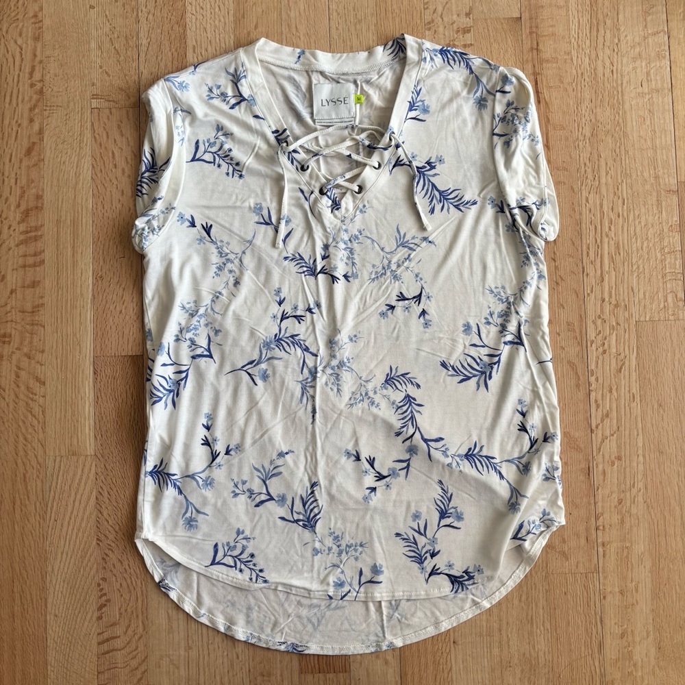 Lyssé Cream and Blue Floral Lace Front Top